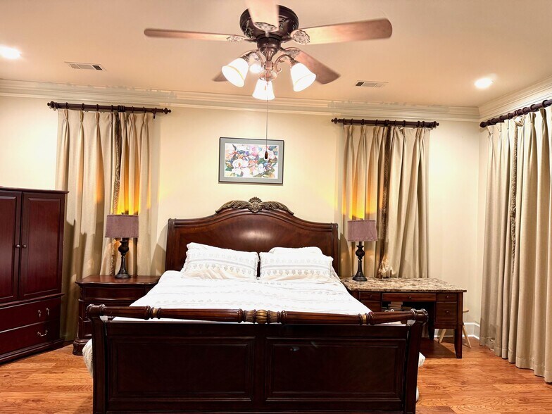 Building Photo - 8611 Wynford Pl