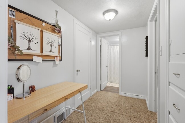 Building Photo - Provo Basement Apartment