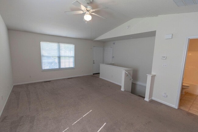 Building Photo - 3324 E St Charles Rd