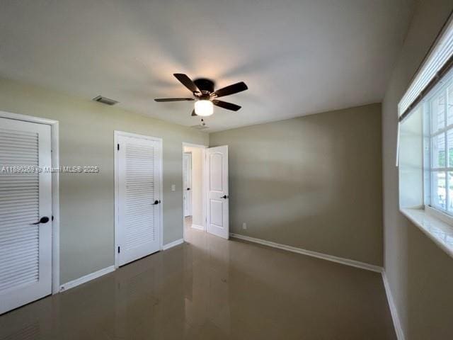 Building Photo - 946 Laurel Dr