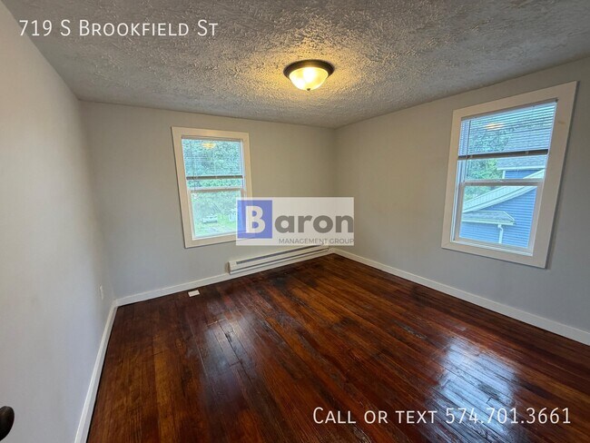 Building Photo - 719 S Brookfield St