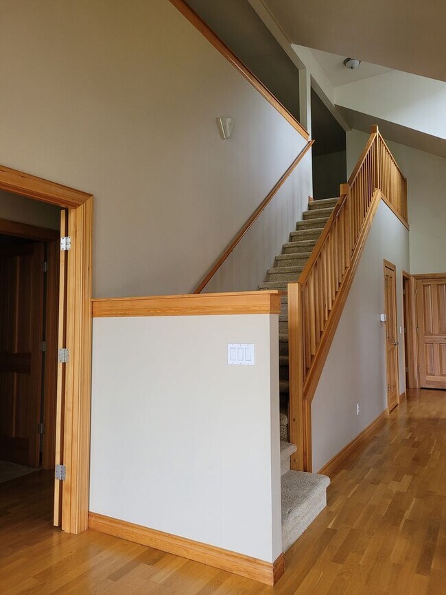 Building Photo - Stunning Home in Lynden with Great Amentities for Rent!