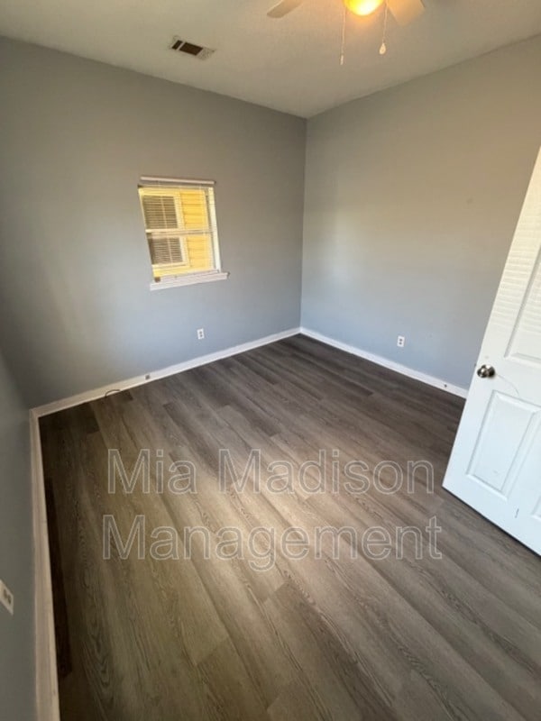 Building Photo - 1419 Richards St