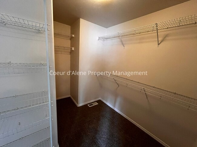 Building Photo - 3 bed, 2 bath house in Hayden