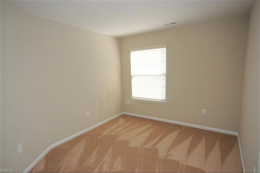 Building Photo - 5320 Hayton Way