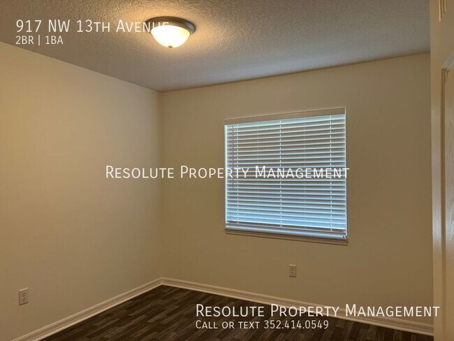 Building Photo - Newly Remodeled 2/1 - NW Ocala