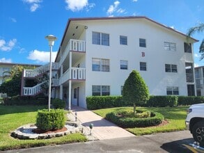 Building Photo - 84 Fanshaw B