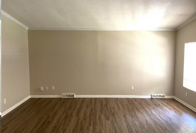 Building Photo - 3154 Alston Dr