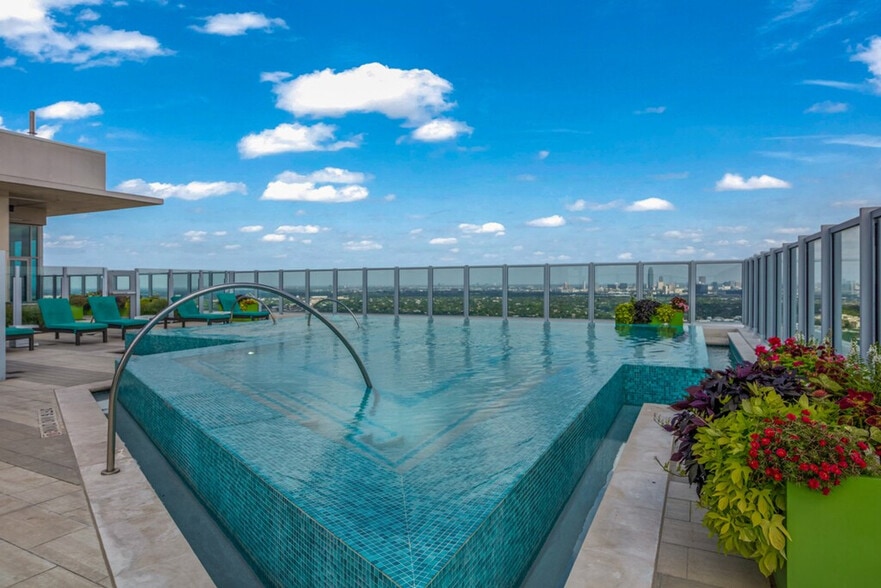 Building Photo - 1811 Southgate Blvd