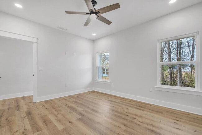 Building Photo - 80 Capri Ln