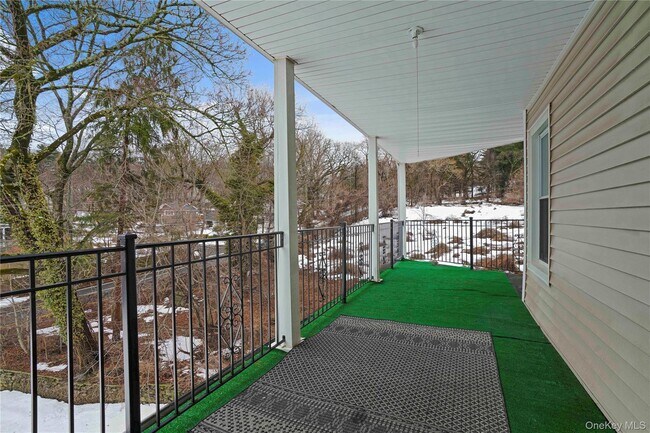 Building Photo - 206 New Broadway