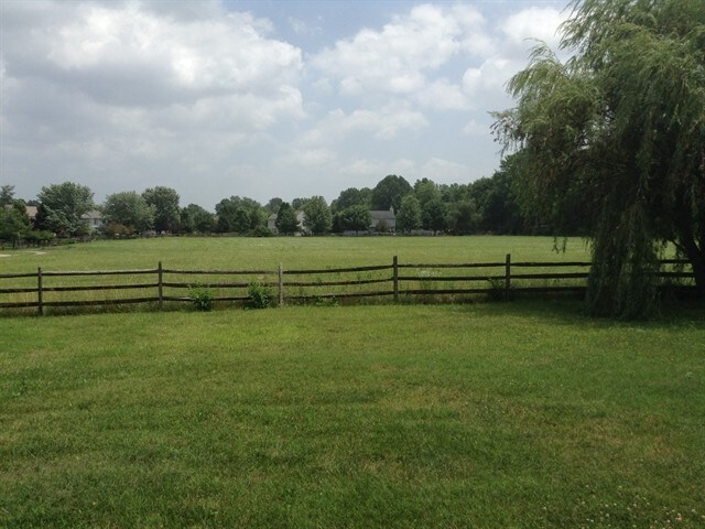 Building Photo - 3684 Bristol Lake Dr