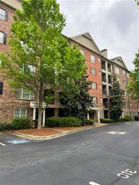 Building Photo - 2300 Peachford Rd