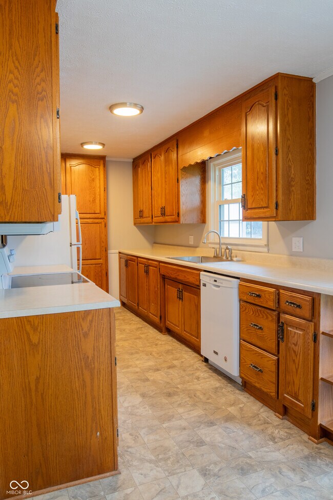 Building Photo - 1444 N Mill Creek Rd