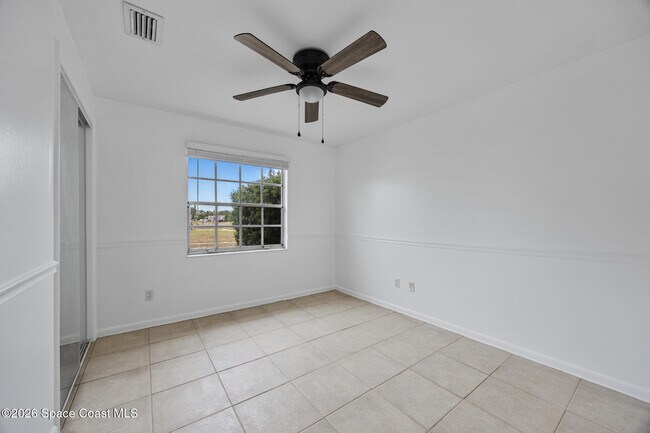 Building Photo - 5320 Sandra Dr