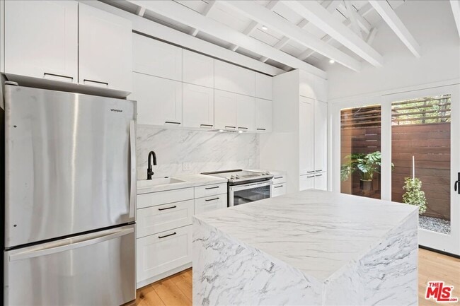 Building Photo - 4027 Moore St