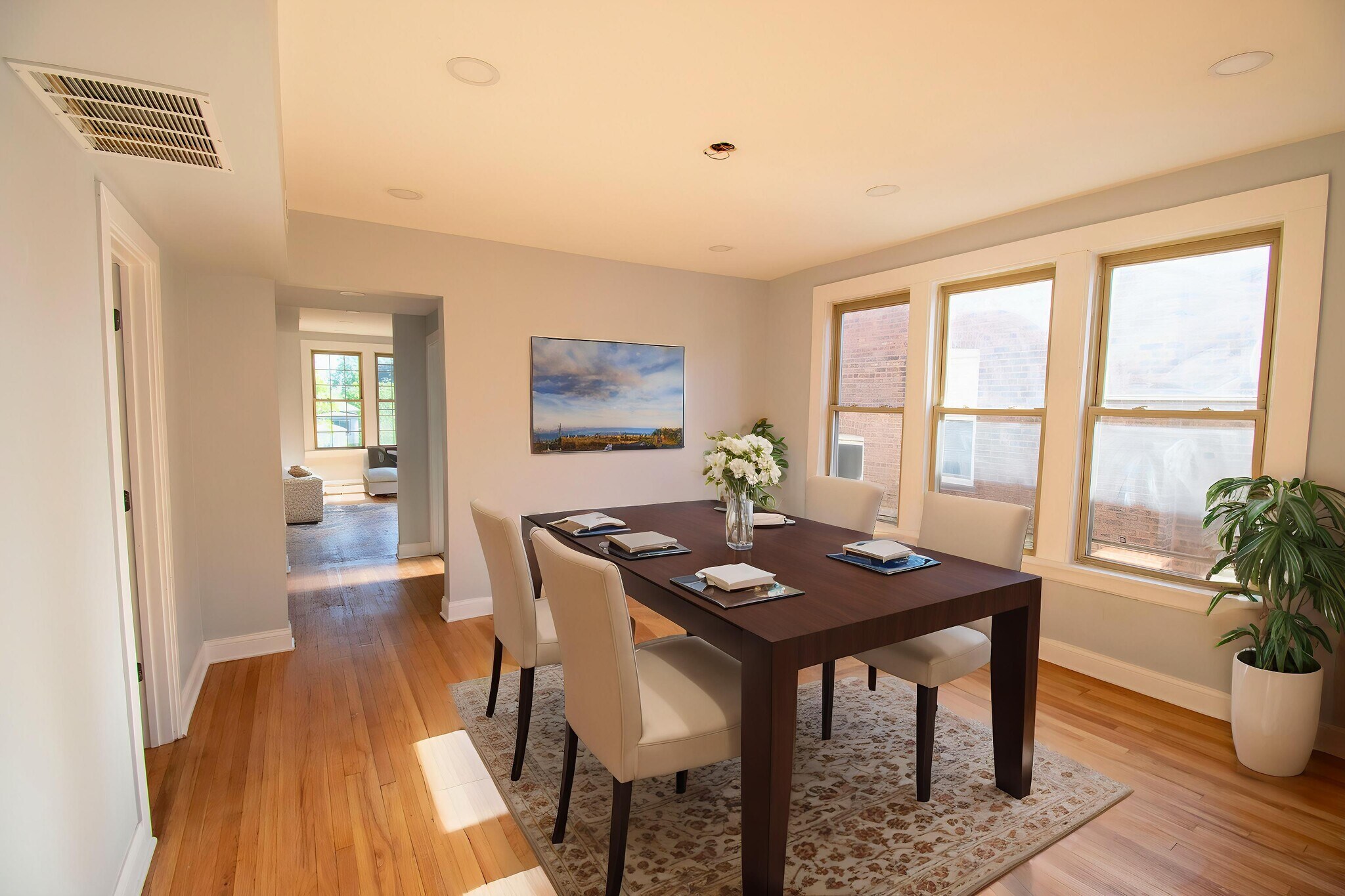 Picture Virtually staged to show the possibilities - 4921 W Addison St