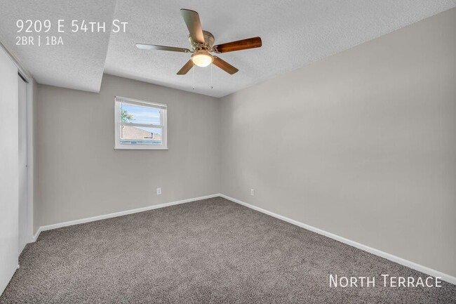 Building Photo - ? Revamped 2BR in Raytown – Your New Spot ...