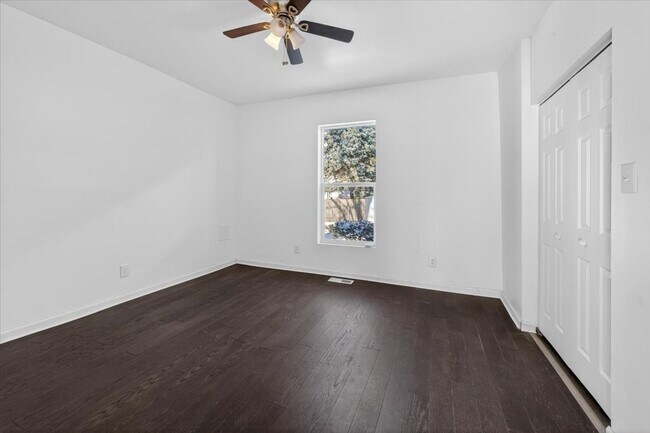 Building Photo - 2250 N Capitol Ave