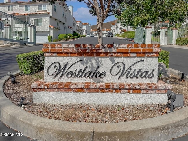Building Photo - 391 Westlake Vista Ln