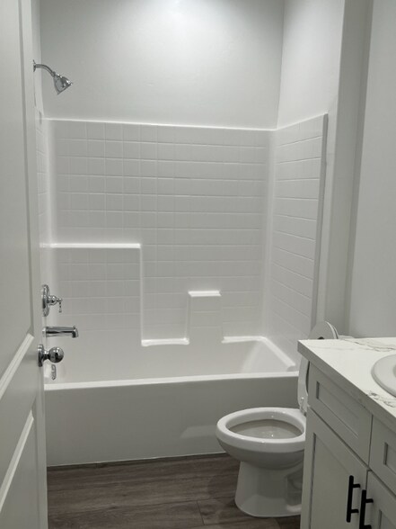 Building Photo - 5306 Hawkwatch Ln