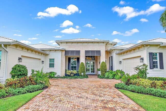 Building Photo - 8270 SE Pennock Trail