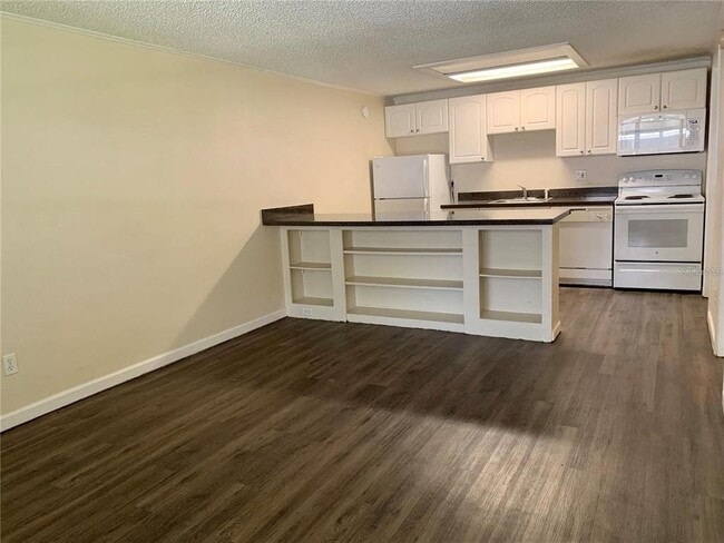 Building Photo - 4077 E Michigan St