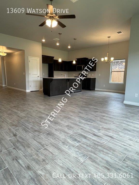 Building Photo - 13609 Watson Dr