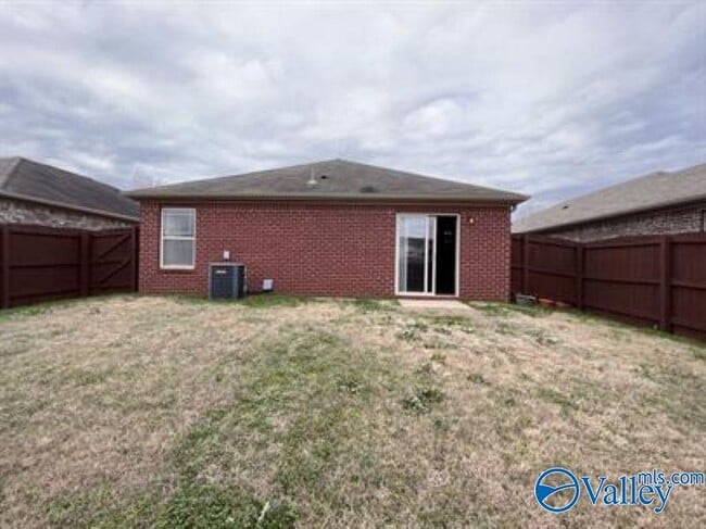 Building Photo - 133 Pitts Griffin Drive