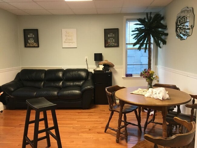 Building Photo - 11 Westford St