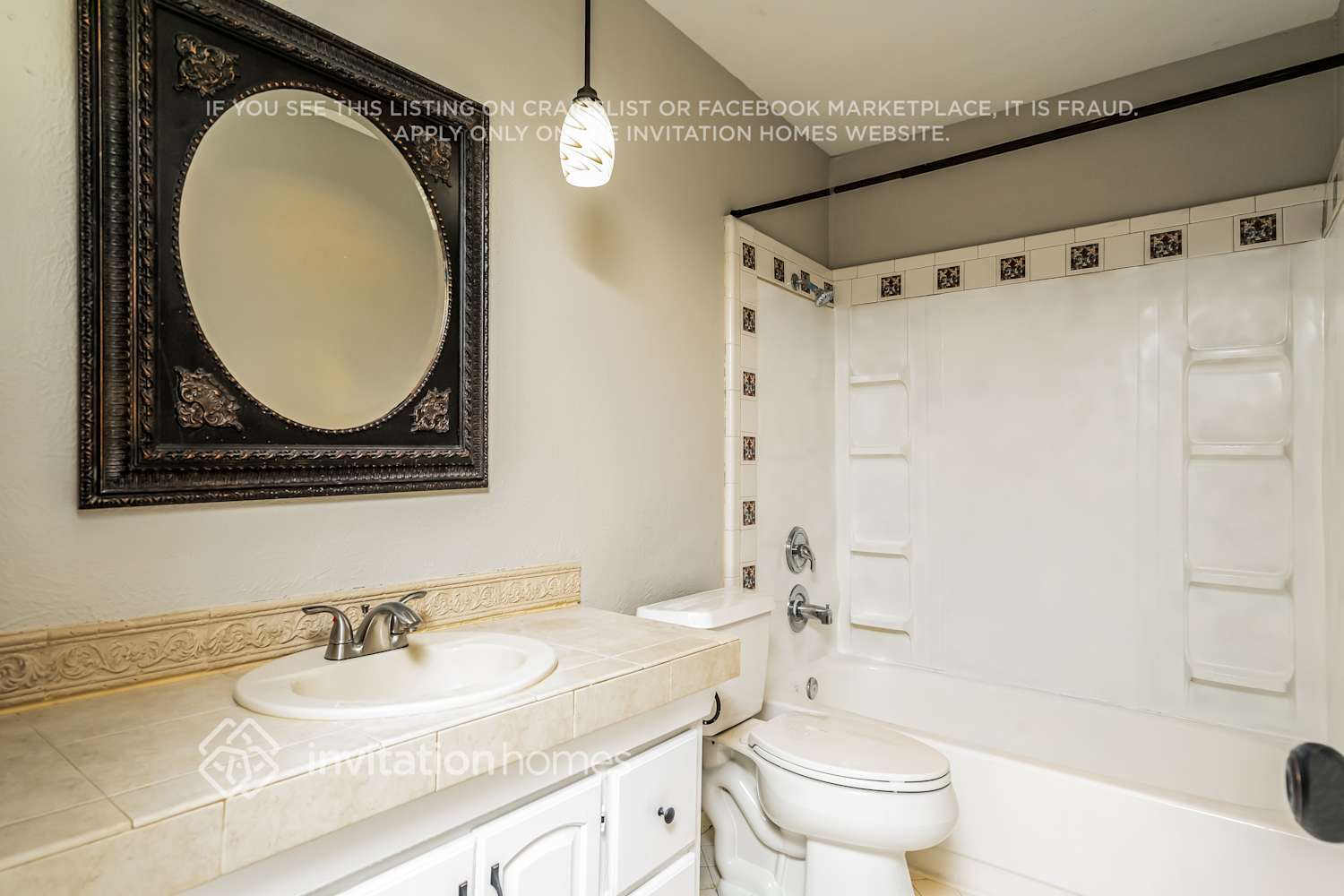 Building Photo - 5001 Thompson Dr