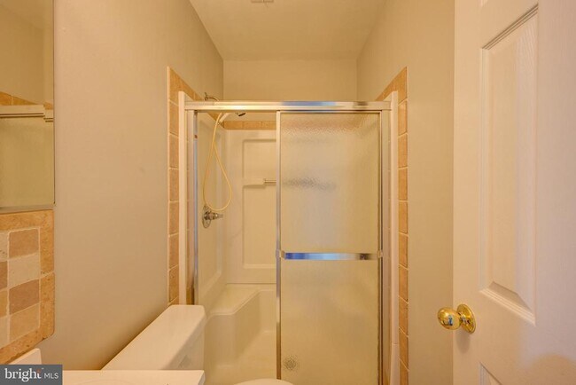 Building Photo - 4624 Kings Mill Way