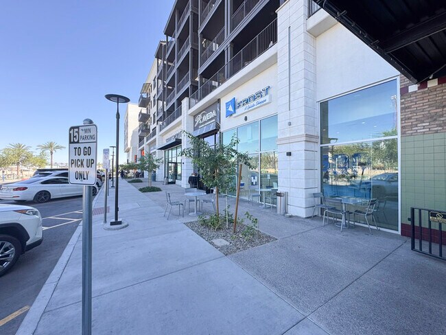 Building Photo - 2Bed/2Bath w/ Office-House at 40th St/Cactus-Garg!