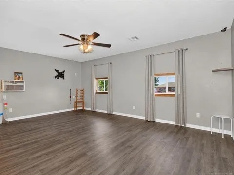 Building Photo - 3615 Utah Ave