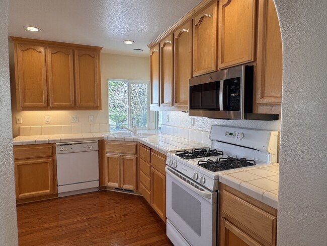 Building Photo - 124 Success Mine Loop