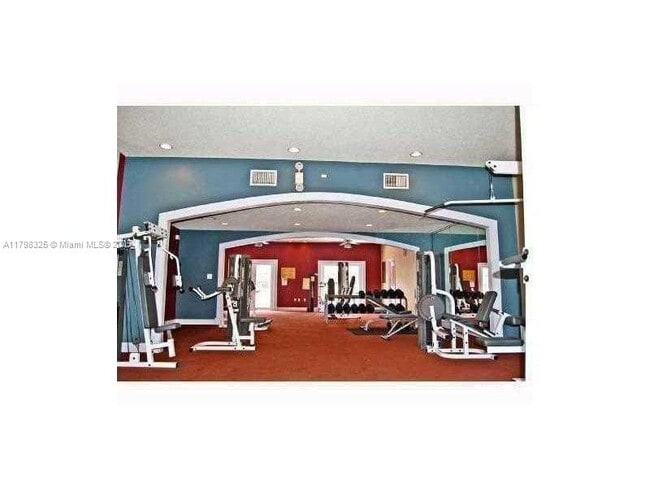 Building Photo - 8160 Geneva Ct