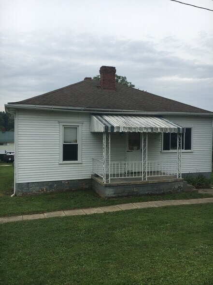 Primary Photo - 115 June St