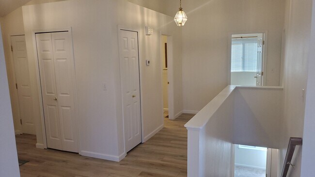 Building Photo - 3460 Bexley Dr