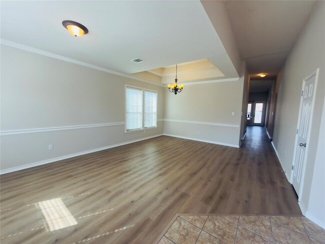 Building Photo - 3932 Links Ln