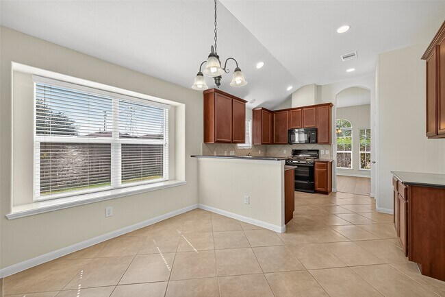 Building Photo - 22202 Thresher Ct