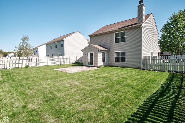 Building Photo - 10856 Trailwood Dr