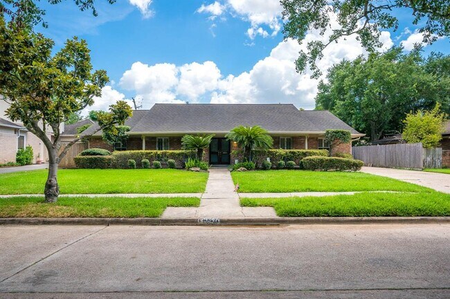 Primary Photo - 5347 Paisley Ln