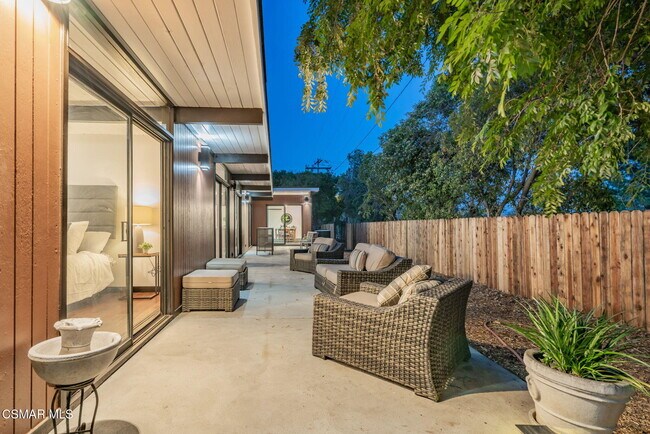 Building Photo - 1411 Ojai Rd