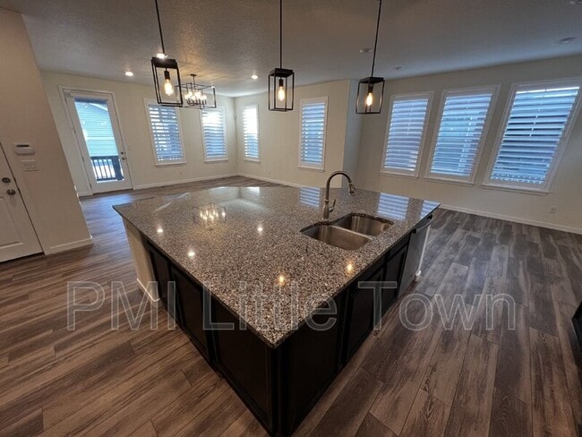 Building Photo - 9270 Inca Dove Cir