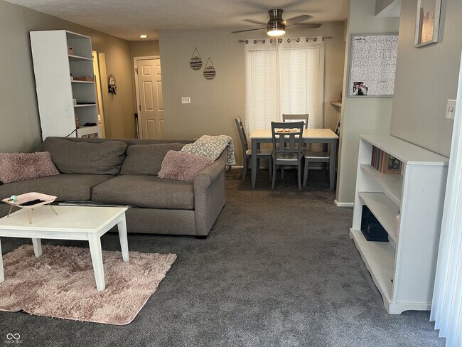 Building Photo - 2922 Eagles Crest Cir