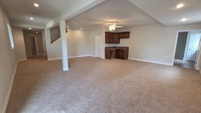 Building Photo - 4 Bedroom 3 Bath Plus Study/Office - Amazing Views! 55+ Only