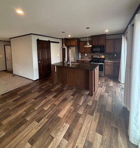 Building Photo - "Charming 3-Bed, 2-Bath Single Family Home with 1,580 Sq Ft of Comfort in Prime Belgrade Location!"