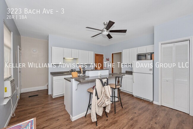 Building Photo - 3223 Bach Ave