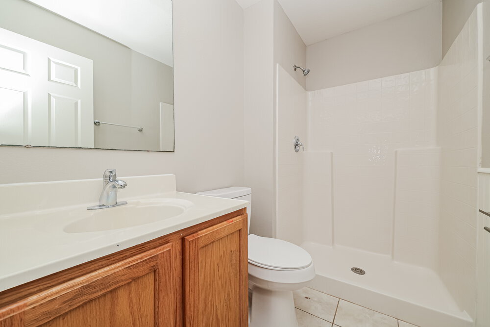 Building Photo - 17027 Ongar Ct