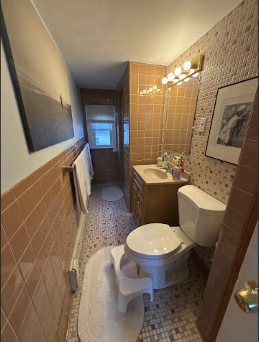 Building Photo - 26 Greylock Rd